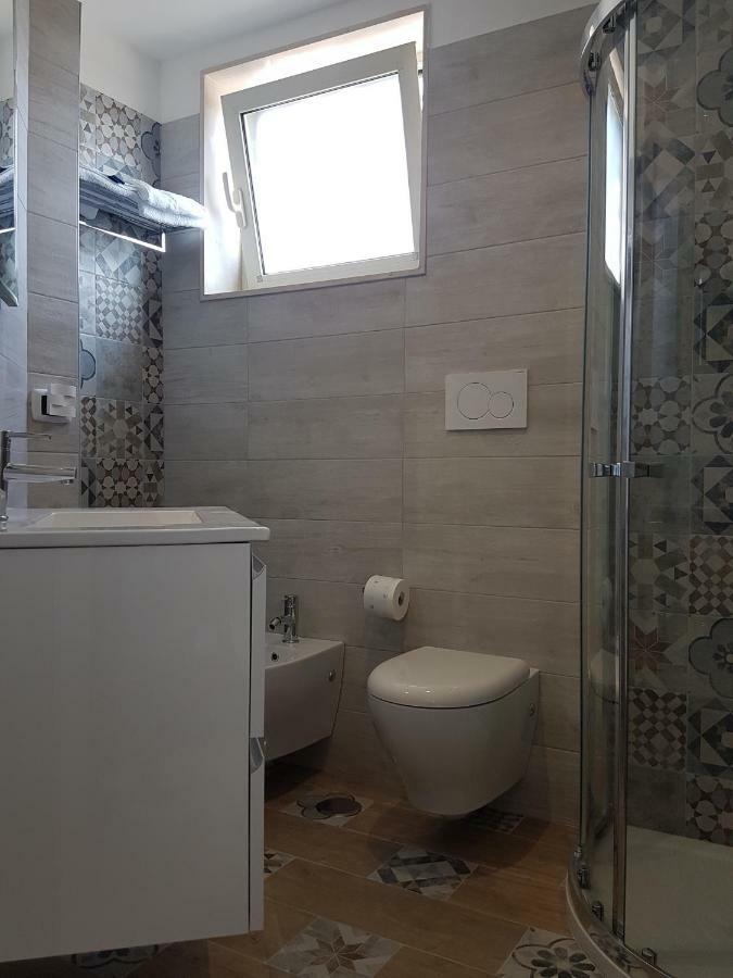 Attico Con Terrazza A Bari Appartement Buitenkant foto