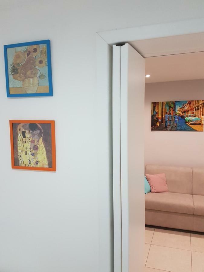 Attico Con Terrazza A Bari Appartement Buitenkant foto
